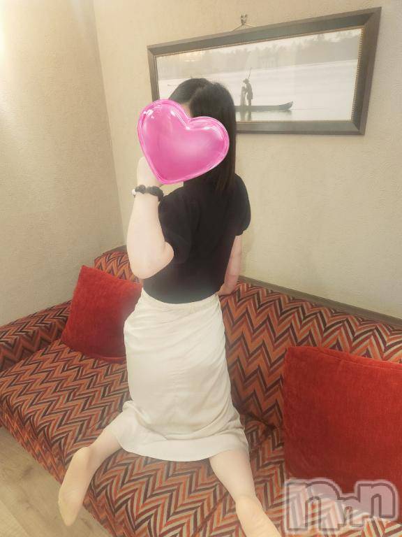 新潟デリヘル人妻不倫処　桃屋　新潟店(ヒトヅマフリンドコロモモヤ) まなつ・新人奥様(36)の9月6日写メブログ「お気に入りの服」