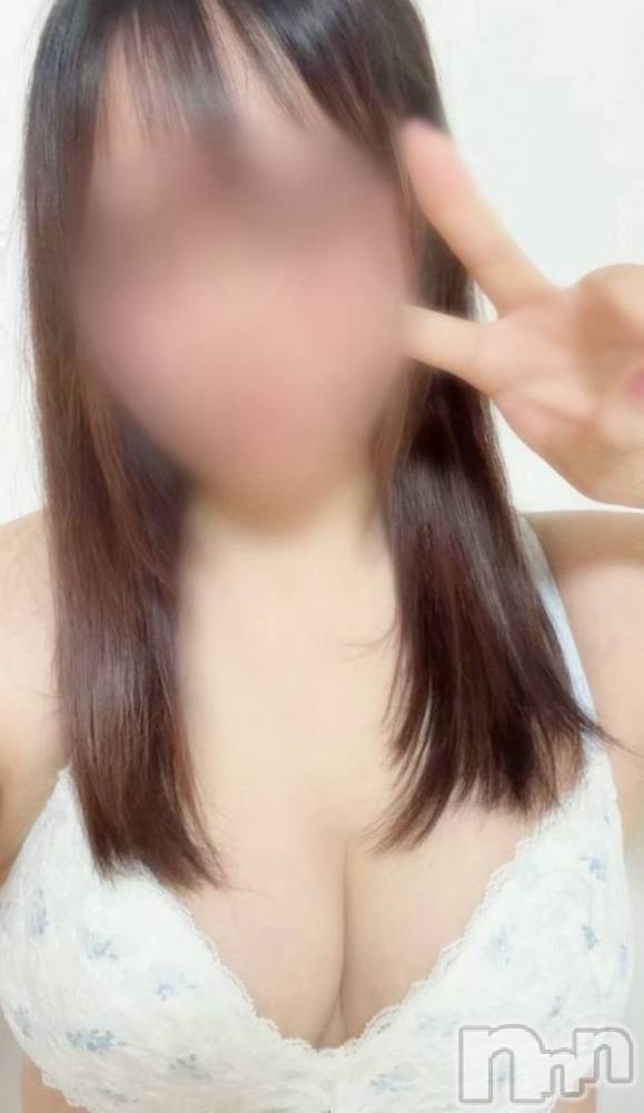 上越デリヘルらぶらぶ　地域密着!!地元新潟女性と会える店(ラブラブ) 【体験1日目】しいな(19)の9月1日写メブログ「はじめまして︎♡」