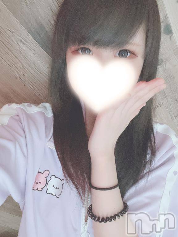 新潟ソープスチュワーデス しおり(22)の9月19日写メブログ「👀」