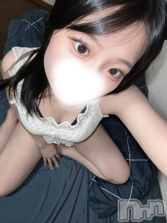 上越デリヘルBLUE BIRD上越店(ブルーバード上越店)ゆき(22)の2026年9月21日写メブログ「夜中の、、🤫」