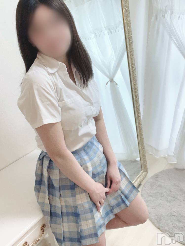 新潟デリヘルSOARIS-ソアリス-(ソアリス) まりん(21)の10月25日写メブログ「制服のまま...ね...」