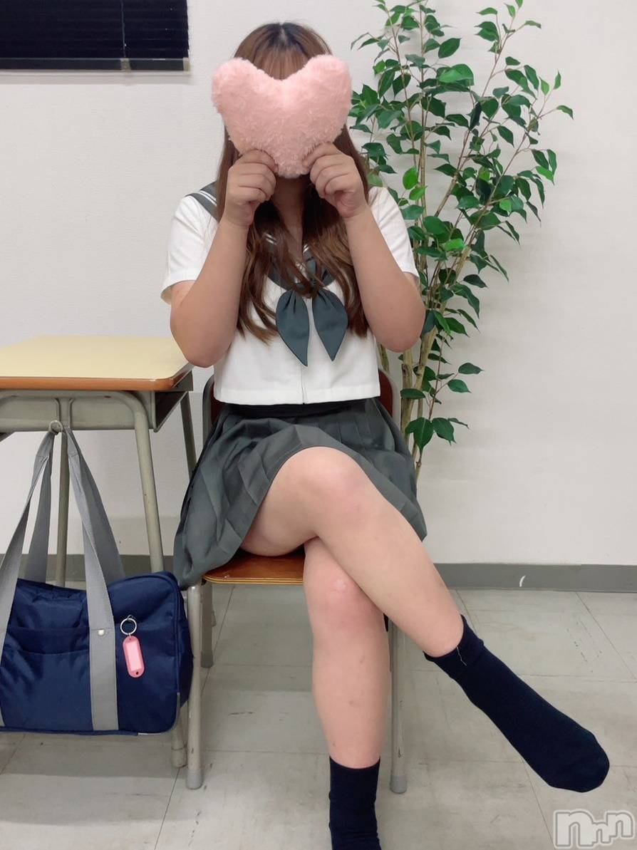 みあ