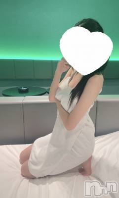 初出勤☆びび(18) 身長171cm、スリーサイズB87(D).W56.H88。新潟デリヘル cliche(クリッシュ)在籍。