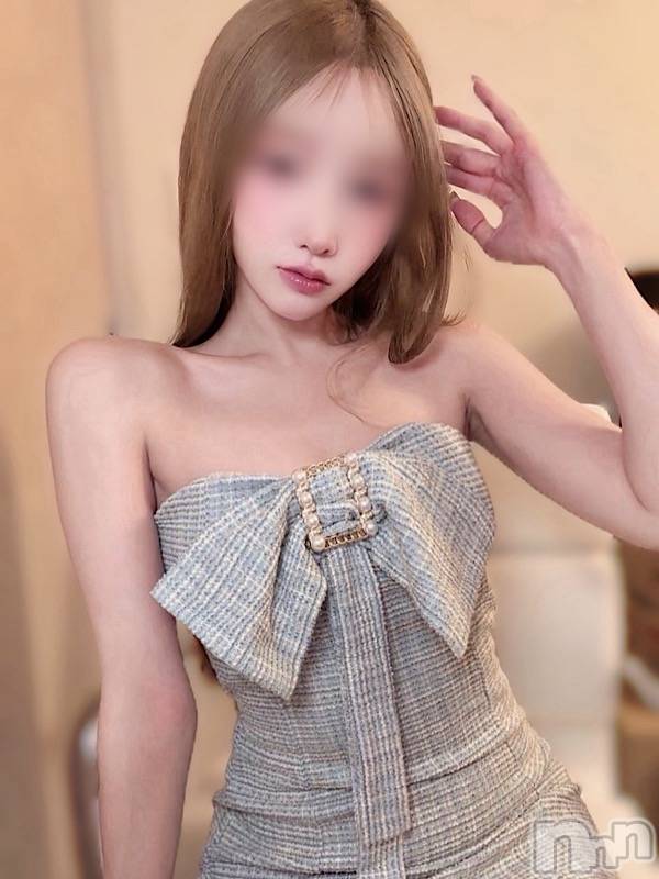 梨本しえり