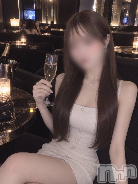 みな