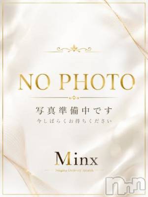 紬【体験】(19) 身長160cm、スリーサイズB83(D).W56.H84。新潟デリヘル Minx(ミンクス)在籍。