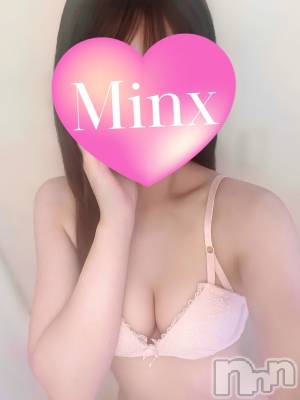 紬【体験】(19) 身長160cm、スリーサイズB83(D).W56.H84。新潟デリヘル Minx(ミンクス)在籍。