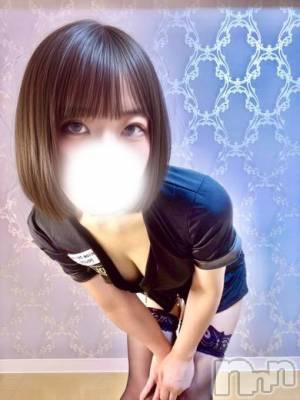 新人☆あずき(23) 身長153cm、スリーサイズB88(E).W59.H86。新潟デリヘル Cerulean(セルリアン)在籍。