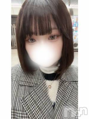 じゅり(♪)(特別料金)(20) 身長159cm、スリーサイズB86(E).W57.H85。上越デリヘル HONEY(ハニー)在籍。