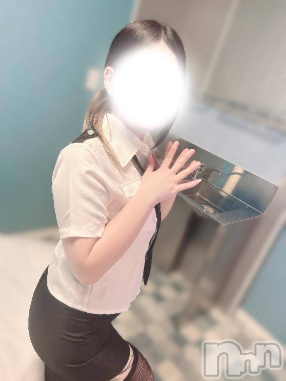 新潟デリヘルLa Muse(ラミューズ)はる(25)の2026年10月7日写メブログ「初出勤です!!」