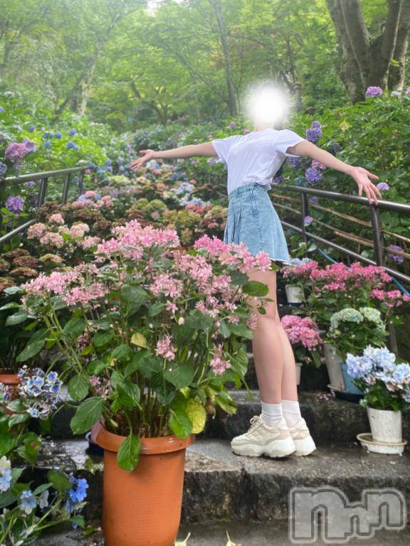 上越デリヘルRICHARD（リシャール）(リシャール) 水沢ももは(25)の10月17日写メブログ「甘い蜜の誘惑に応えて🩷」