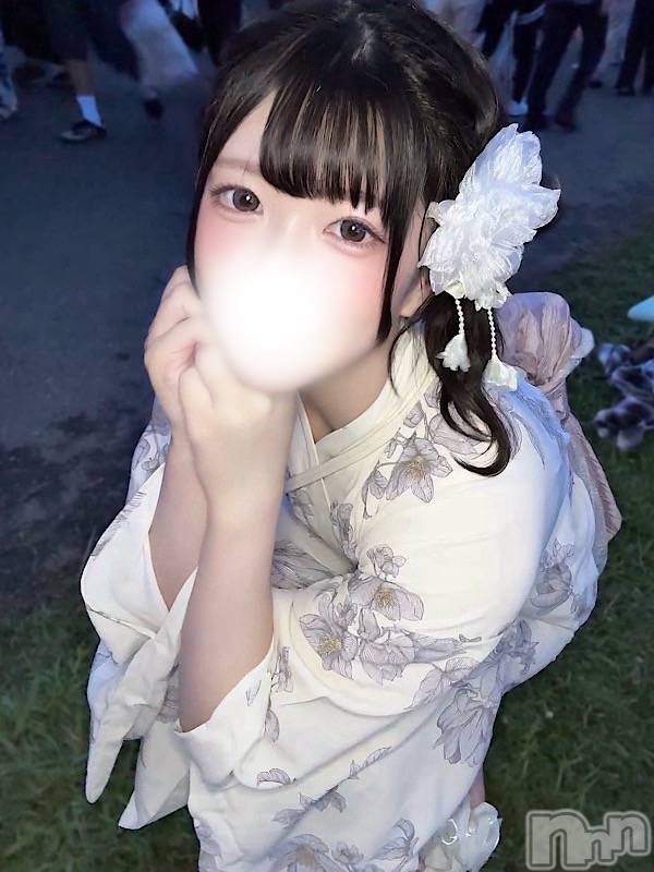世恋ふうか