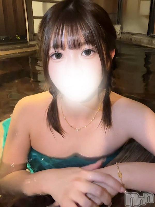 世恋ふうか