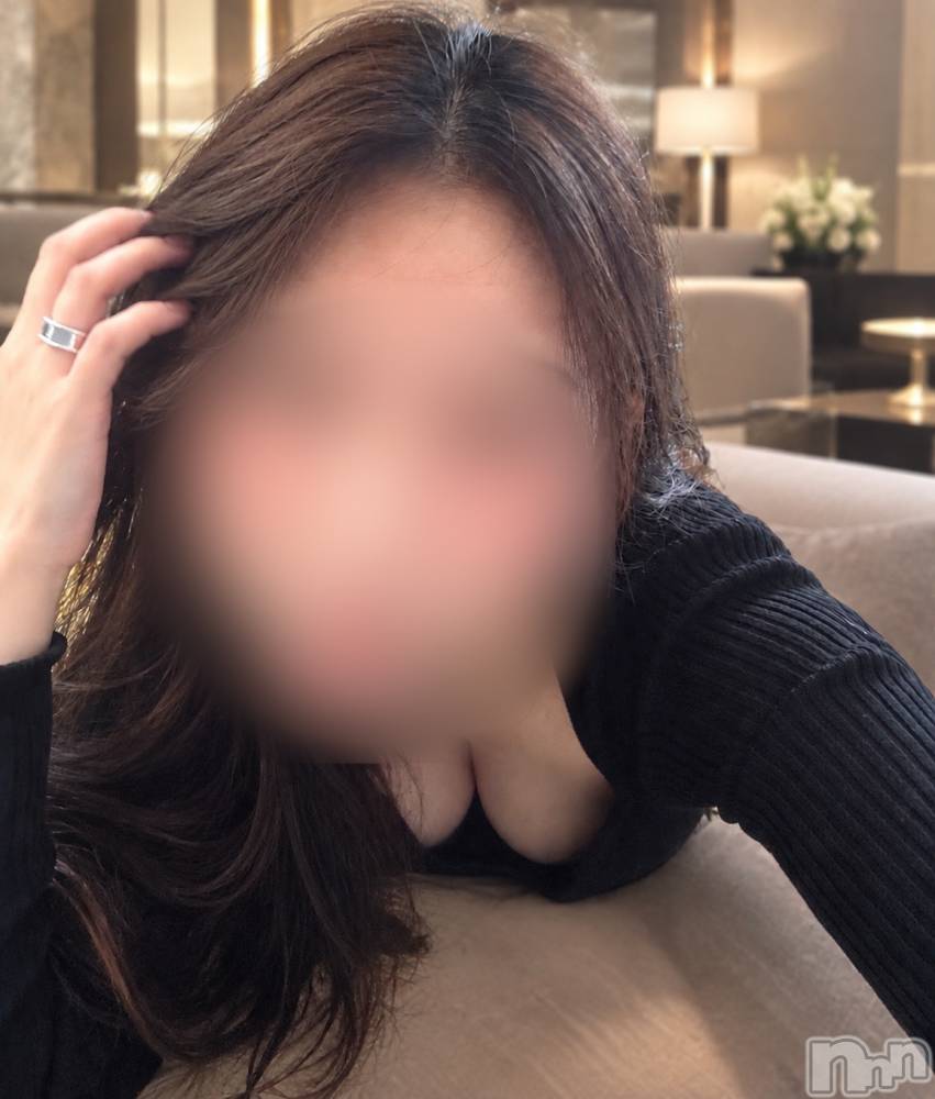 新潟メンズエステRelaxation Salon HISUI(リラクゼーションサロンヒスイ) せいら(21)の10月18日写メブログ「お待ちしてます💞」