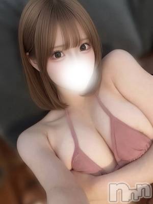 八色えみり(22) 身長155cm、スリーサイズB90(G以上).W57.H83。上越デリヘル RICHARD（リシャール）(リシャール)在籍。