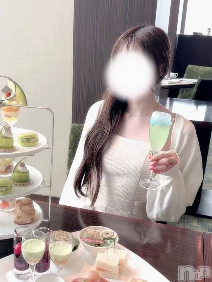 ゆりあ