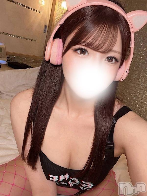 咲摩ひろ