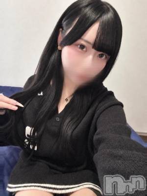 長岡デリヘル ROOKIE(ルーキー) みおん(22)の10月27日写メブログ「スカートの下濡れてるかも🙈♡」