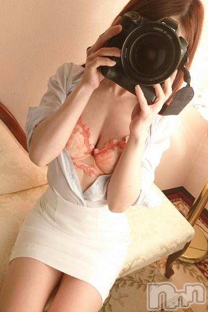 新潟デリヘル(ビアンカニイガタテン)の2018年7月31日お店速報「☆キュートなOL＆妖艶な人妻との不倫デートを♪☆」