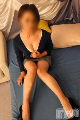 長岡デリヘル(ビアンカナガオカテン)の2022年1月16日お店速報「☆ショートが似合う美人新人さん出勤2日目＆プレカと割引券でお得にエロ遊び」