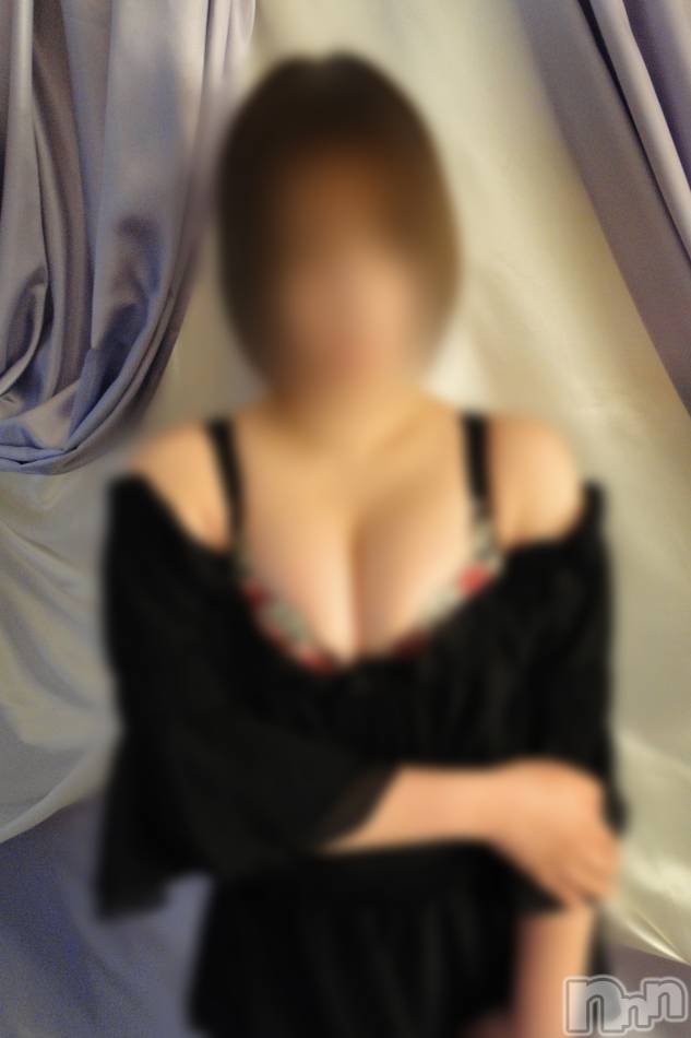 長岡デリヘル(ビアンカナガオカテン)の2023年4月3日お店速報「☆新人さん最新入店情報＆3つの新割引サービスでお得に♪」