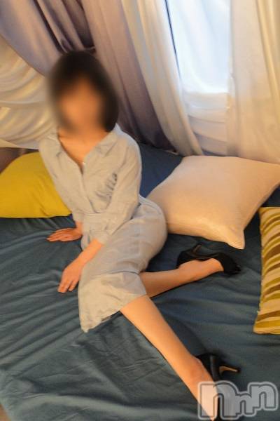 長岡デリヘル(ビアンカナガオカテン)の2023年7月8日お店速報「☆新人さんご出勤2日目＆色白柔肌新人若妻さんもご出勤♪」