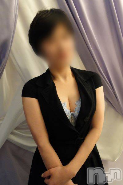 長岡人妻デリヘル(ビアンカナガオカテン)の2024年2月4日お店速報「☆話題の新人さん2名ご出勤＆3つの割引サービスでお得に♪」