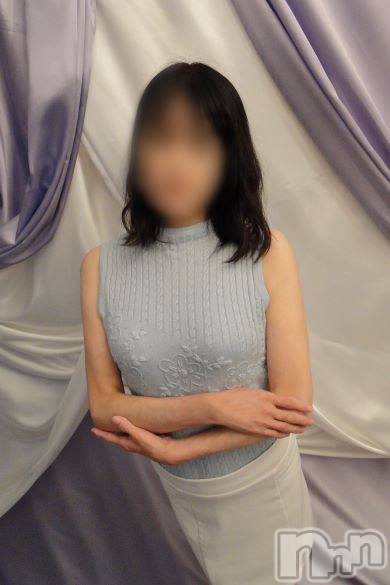 長岡人妻デリヘル(ビアンカナガオカテン)の2024年10月8日お店速報「☆話題の美魔女新人奥様2名ご出勤＆19時以降夜割でお安く♪」