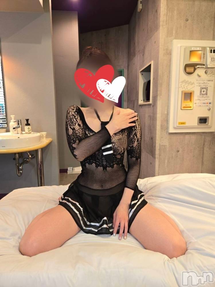 三条デリヘル人妻じゅんちゃん-出稼ぎ0！地元の奥様専門-(ヒトヅマジュンチャン) 浜崎りの☆綺麗系！黒髪美女！(36)の5月4日写メブログ「エッチな日に♡」