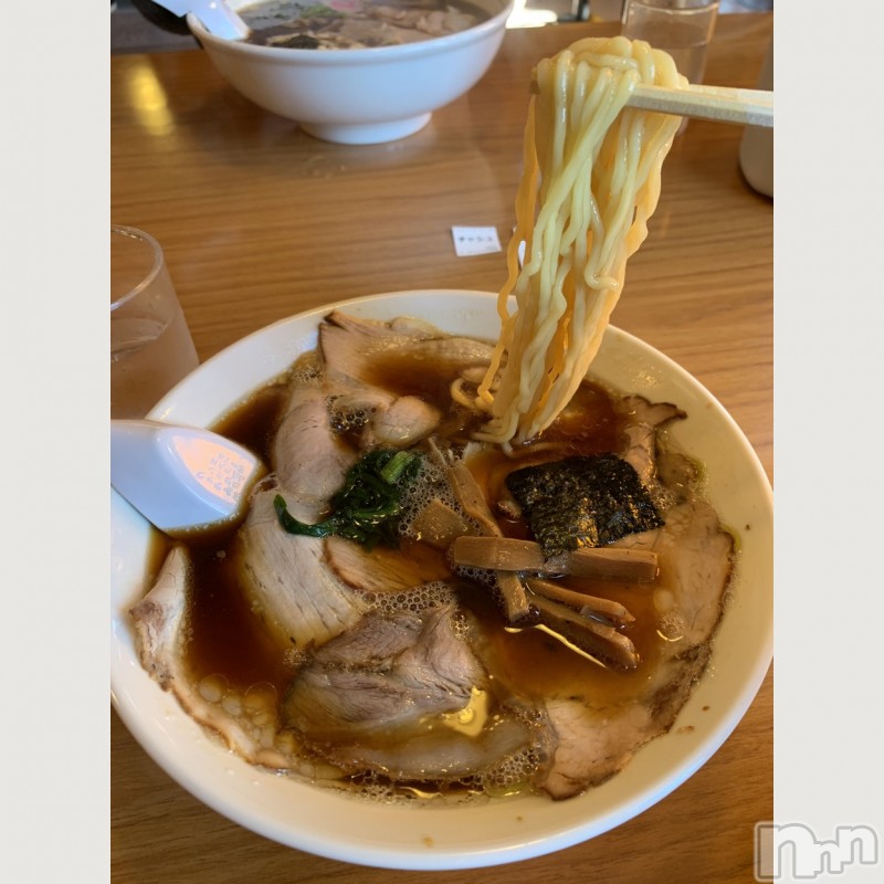 長岡人妻デリヘル不倫商事　長岡営業所(フリンショウジナガオカエイギョウショ)宮本　らんこ(33)の2023年5月25日写メブログ「フェらと手こきどっち派ですか？」