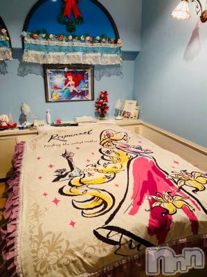 上越デリヘル らぶ妻　～新潟の人妻が集う店～(ラブツマ) 諏訪れいか★爆乳(40)の12月16日写メブログ「- ̗̀📣緊急です(  •̥-•̥ )」