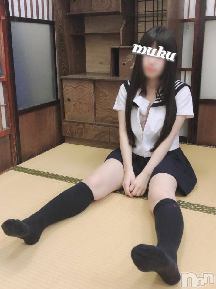 長岡デリヘル(ジュンムク)の2019年3月8日お店速報「明るいロリ巨乳系制服女子『すみれちゃん』を殿方へ♪明るいロリ巨」