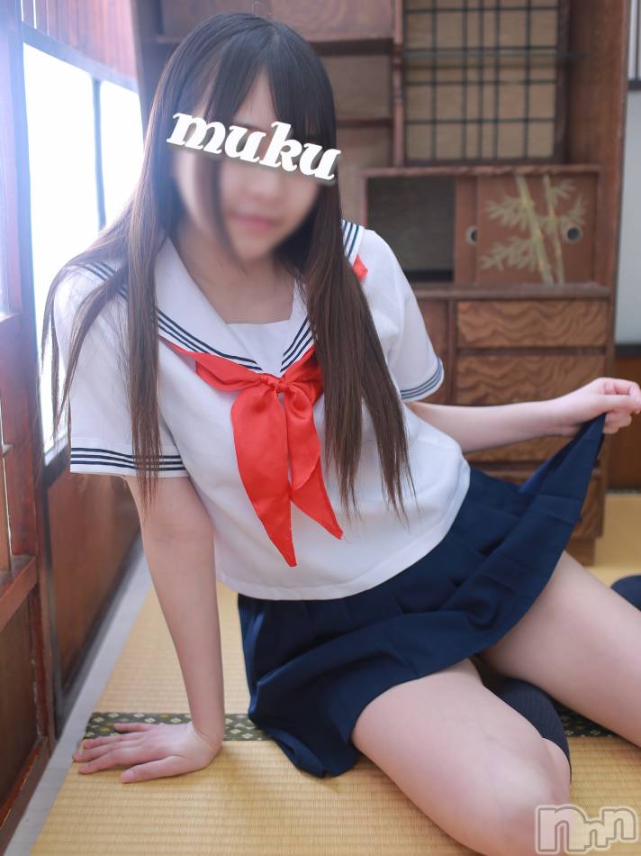 長岡デリヘル(ジュンムク)の2019年4月18日お店速報「何とも言えない透明感に高揚感が止まらない！【しほちゃん】本日出勤です！」