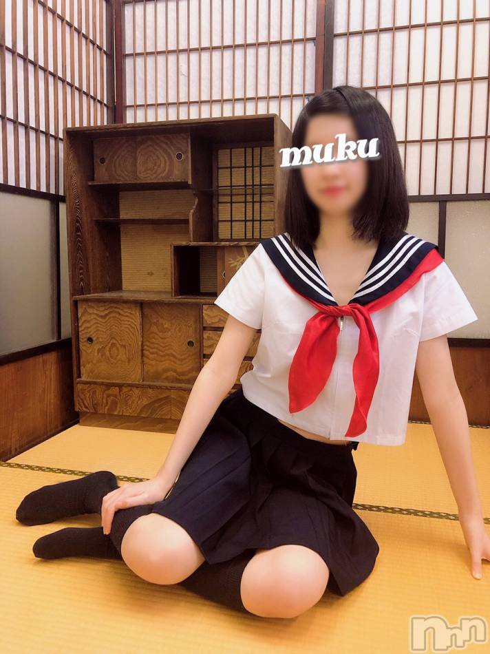 長岡デリヘル(ジュンムク)の2019年4月29日お店速報「まだ高校生なんじゃないかって疑うほど、童顔ロリ美少女『さとみちゃん』」