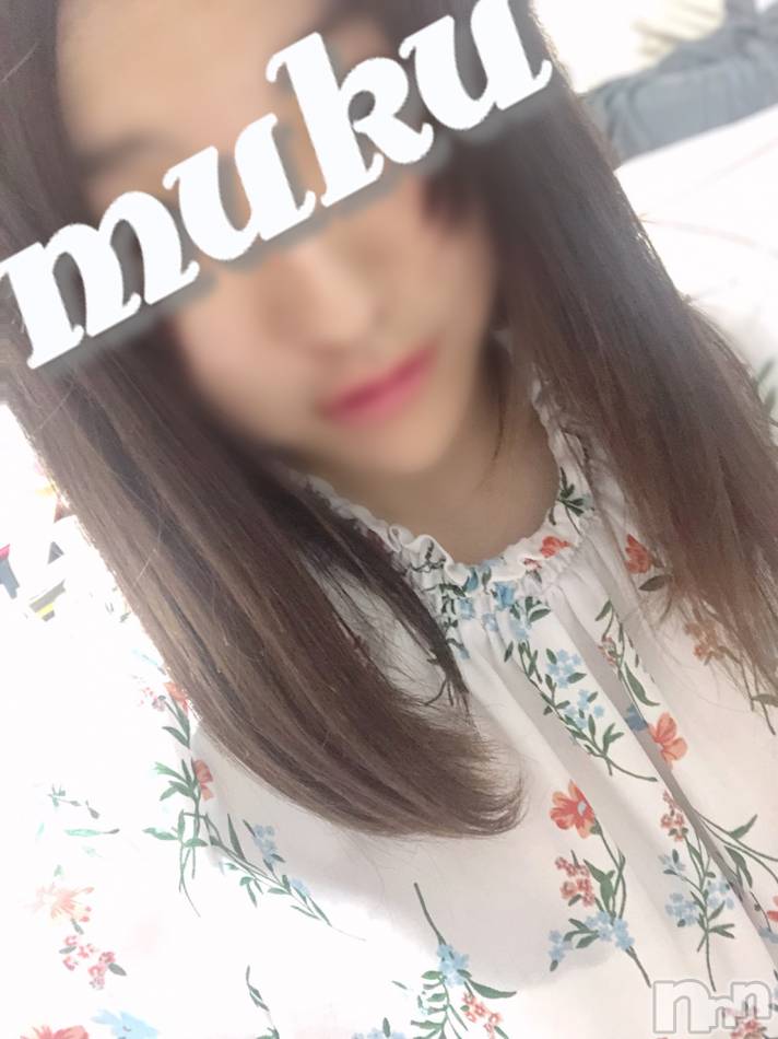 長岡デリヘル(ジュンムク)の2019年5月10日お店速報「男性経験片手♪【現役大学生】ひなたちゃん」