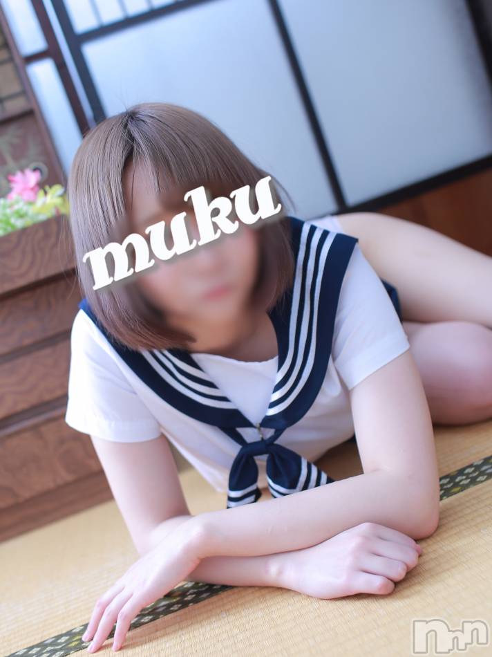 長岡デリヘル(ジュンムク)の2019年5月28日お店速報「セミショートの髪にお顏はロリキュートで間違いない可愛さ！『とうかちゃん』」