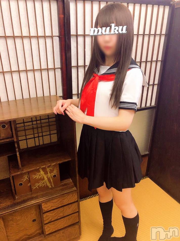 長岡デリヘル(ジュンムク)の2019年6月15日お店速報「若さ溢れるスベスベのもち肌を存分」