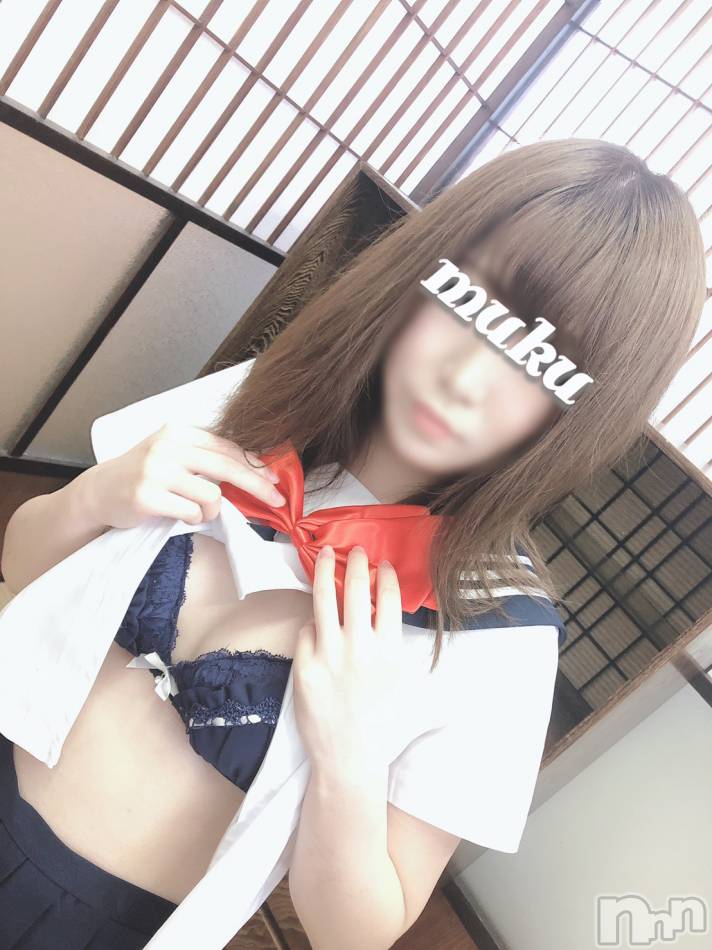 長岡デリヘル(ジュンムク)の2019年10月10日お店速報「色白ぎゃる系女子♪」