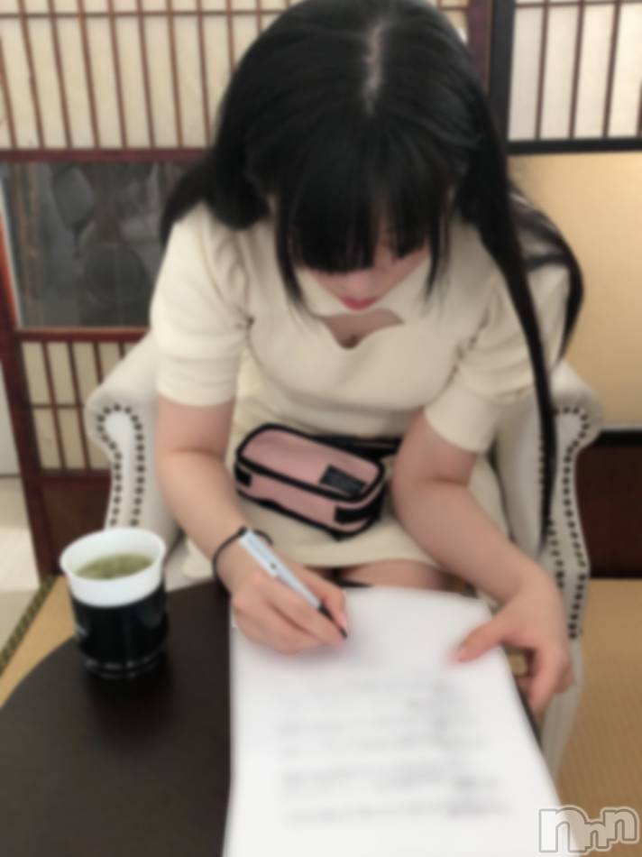 長岡デリヘル(ジュンムク)の2020年6月18日お店速報「【本日2人目の面接中！！】満足度1000%!!いちゃらぶ大好き美少女」