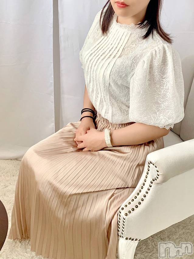 長岡デリヘル(ジュンムク)の2020年8月3日お店速報「本日体験入店！！【ひかりちゃん】移動時間なしでスグにご案内！」