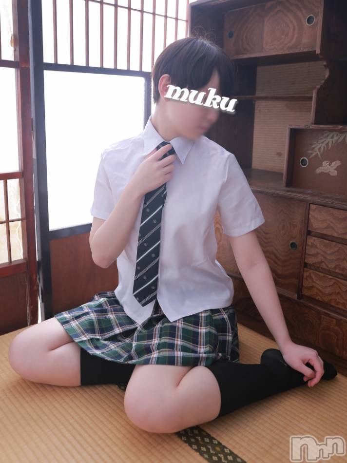 長岡デリヘル(ジュンムク)の2020年8月12日お店速報「魅力的なヒップが自慢です業界未経験！『かおるちゃん』13時からご案内可能」