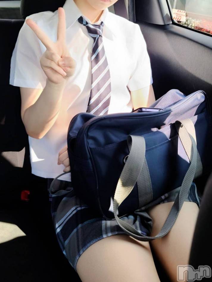 長岡デリヘル(ジュンムク)の2020年8月21日お店速報「制服を着た無垢な少女と夏の思い出作りませんか？お電話お待ちしております！」