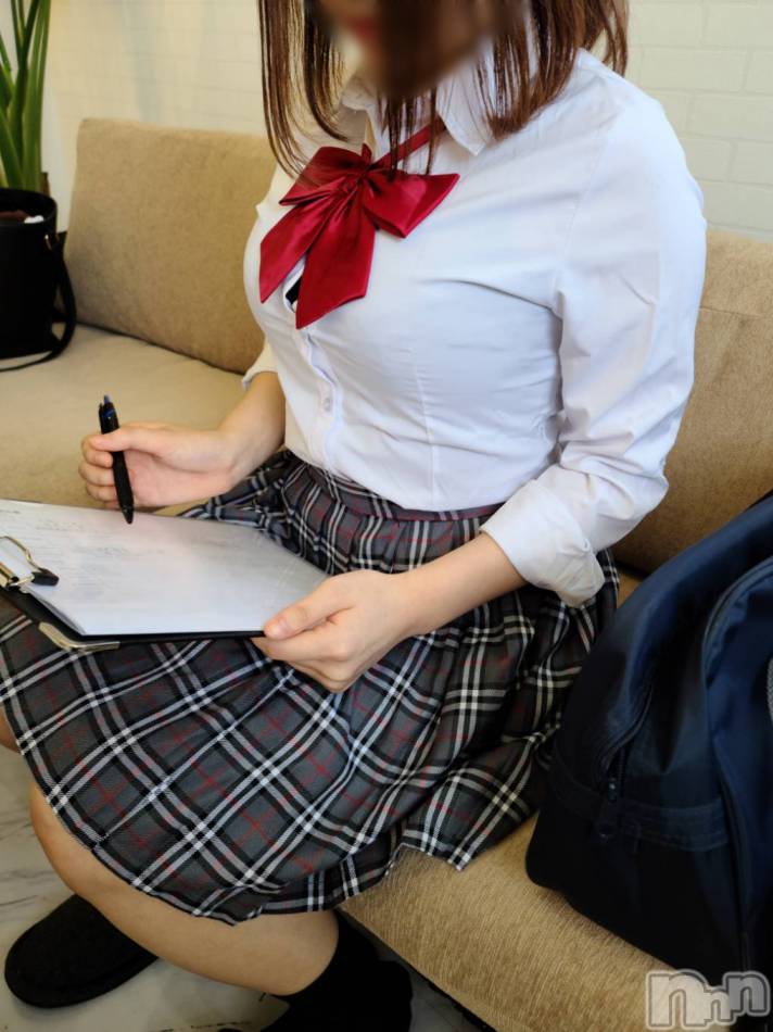 長岡デリヘル(ジュンムク)の2020年8月30日お店速報「急遽！！本日飛び込み体験入店【はるひちゃん】16時からご案内可能！！」