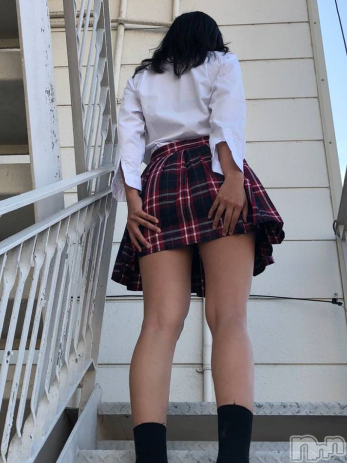 長岡デリヘル(ジュンムク)の2020年10月17日お店速報「何回抱いても飽きない！制服美少女『あいちゃん』18時からご案内可能です！」