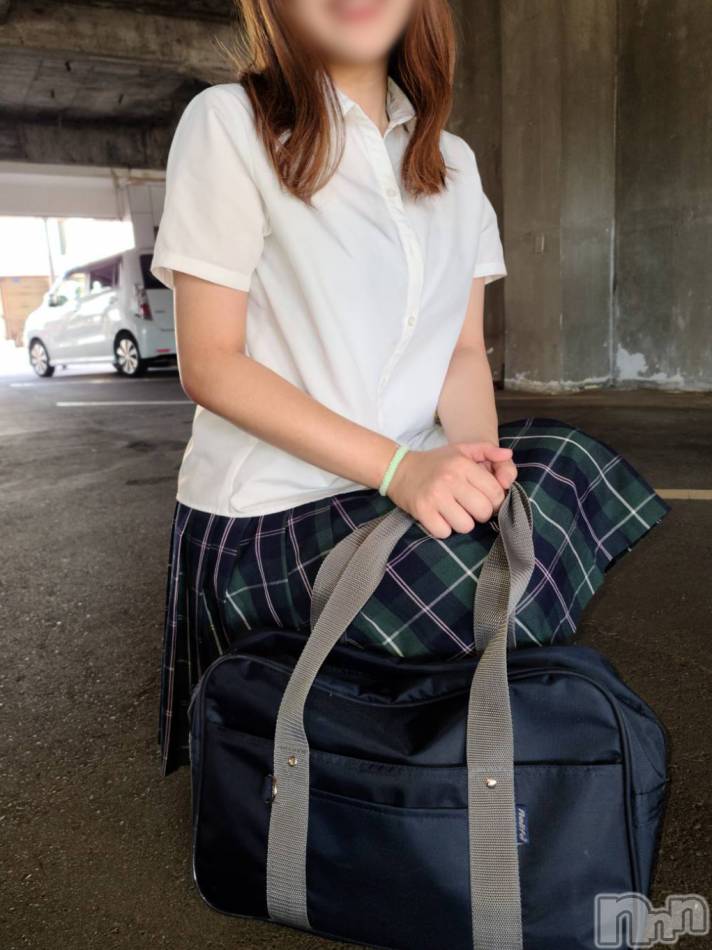 長岡デリヘル(ジュンムク)の2020年10月20日お店速報「恋人気分を楽しめる素敵な時間【ななちゃん】19:30～ご案内可能です！」