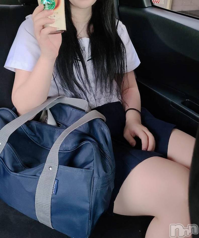 長岡デリヘル(ジュンムク)の2020年10月21日お店速報「本日もノンストップ『ゆづきちゃん』17時からご案内可能です！！」