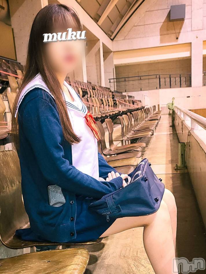 長岡デリヘル(ジュンムク)の2021年3月25日お店速報「Eカップの敏感美少女の乳房で肉棒を包み込む絶品パイズリをお楽しみください」