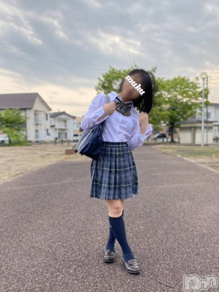 長岡デリヘル(ジュンムク)の2021年5月16日お店速報「現役大学の秘密のバイト『ゆりちゃん』大好評出勤中でございます。」