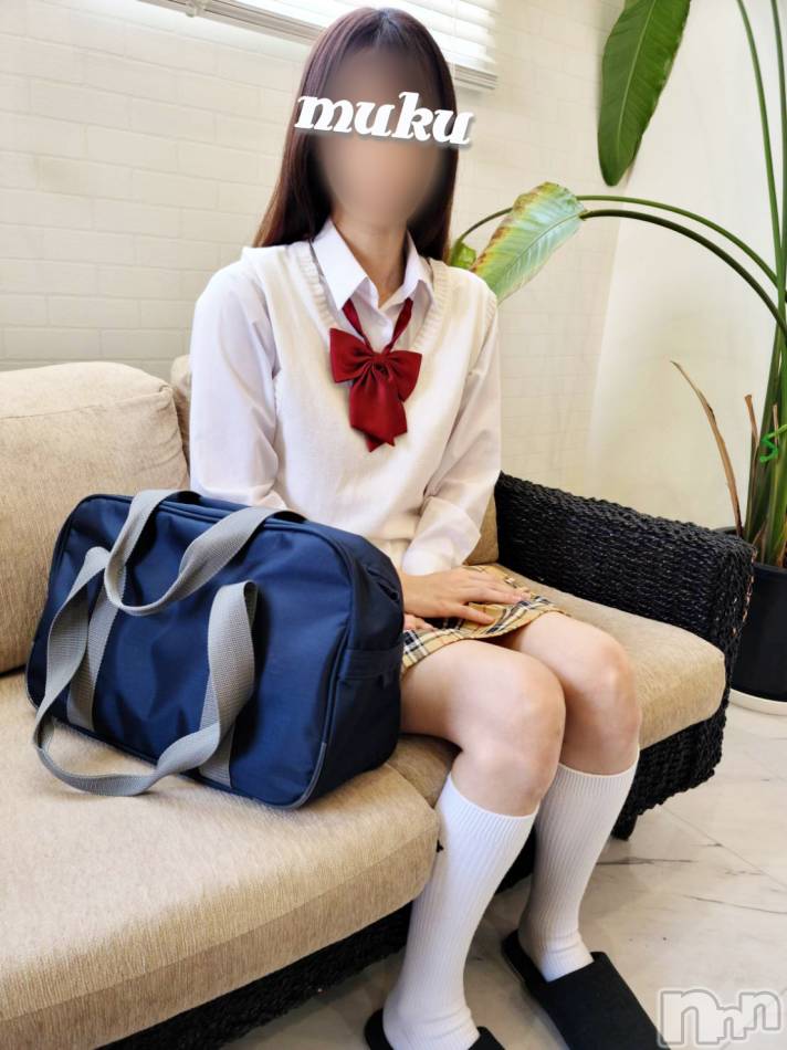 長岡デリヘル(ジュンムク)の2021年6月24日お店速報「元保育士さんの『まゆかちゃん』只今面接中 美少女です」