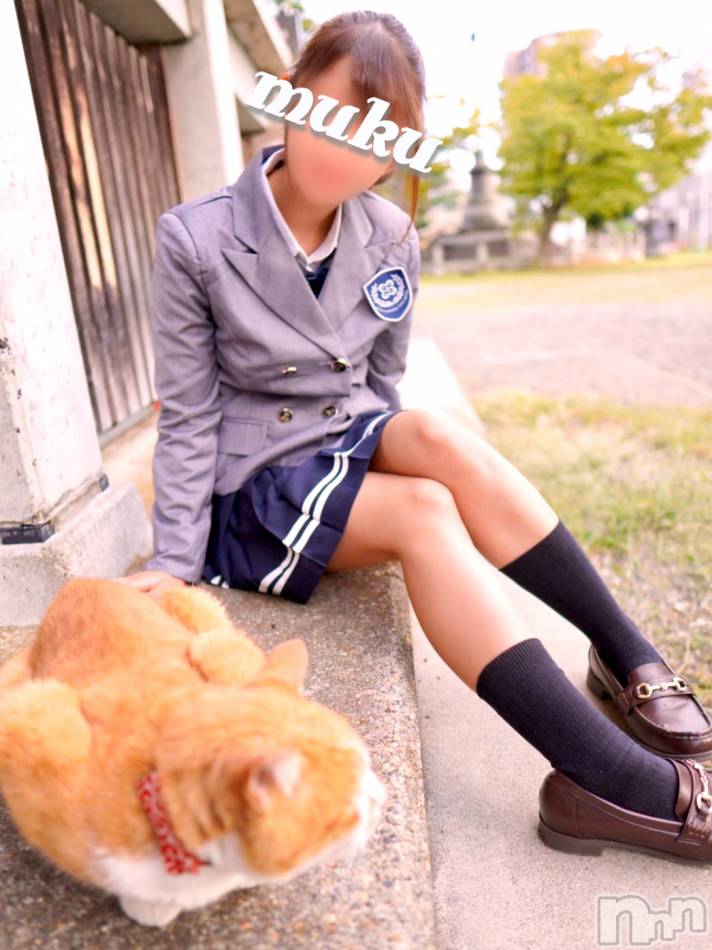 長岡デリヘル(ジュンムク)の2021年10月26日お店速報「完全可愛い『るなちゃん』小柄で細身な美少女」